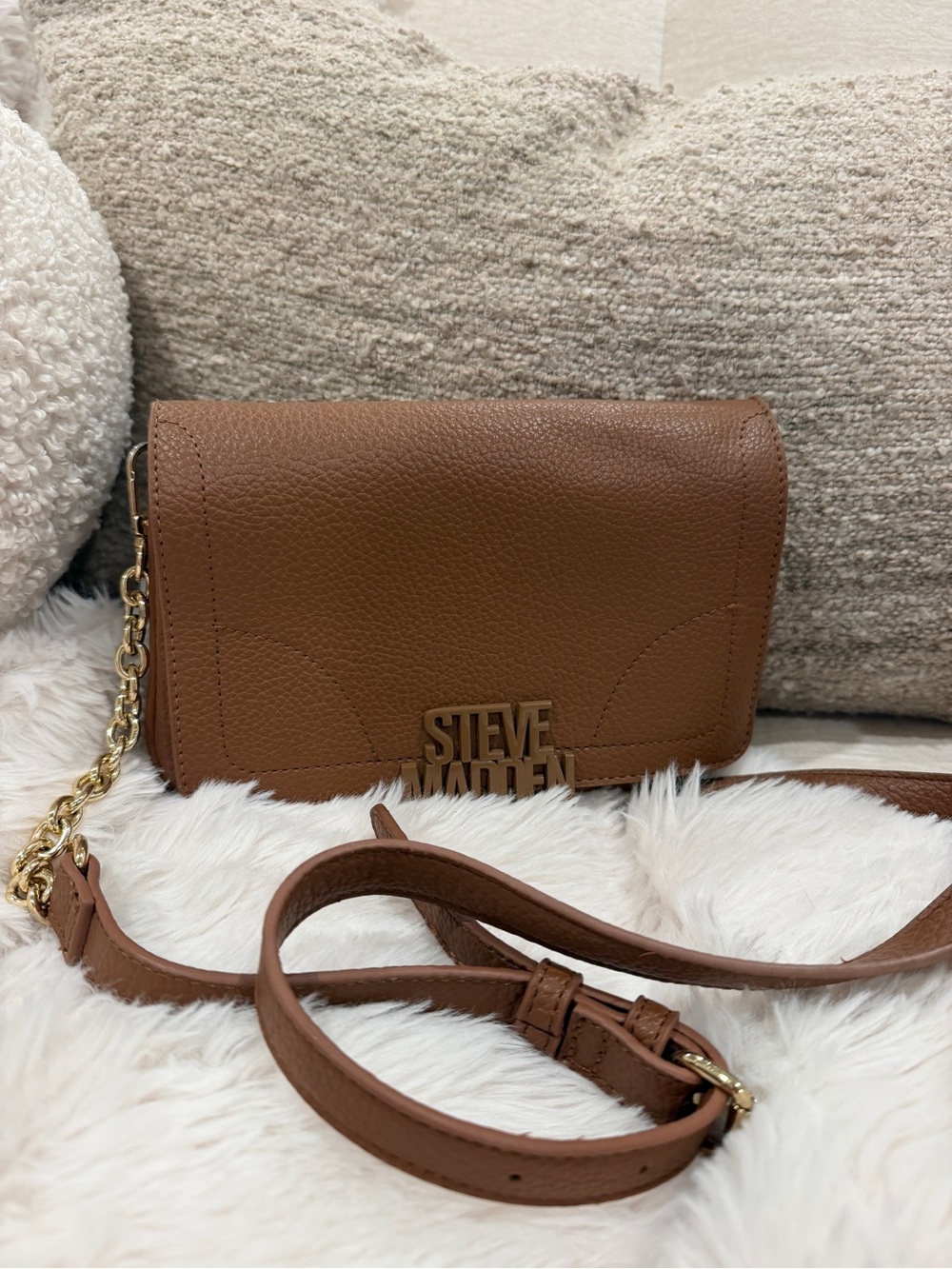 Steve Madden Brown Pebbled Leather Crossbody with Gold Chain